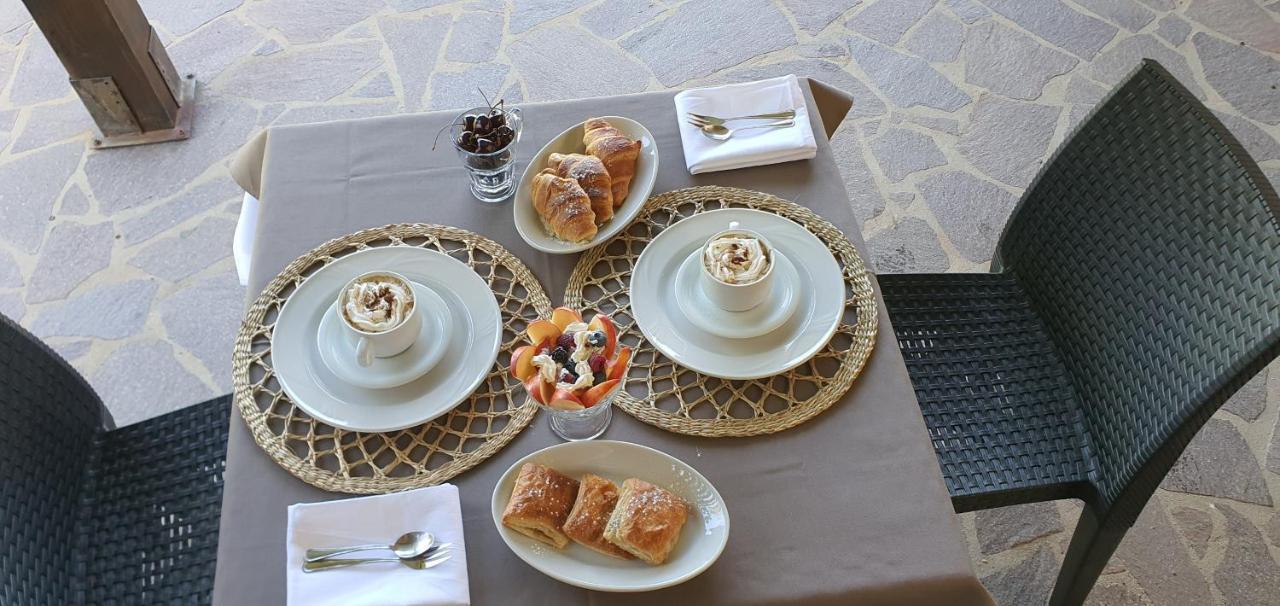 Artemisia Bed And Breakfast Sant'Anna Arresi Exterior photo